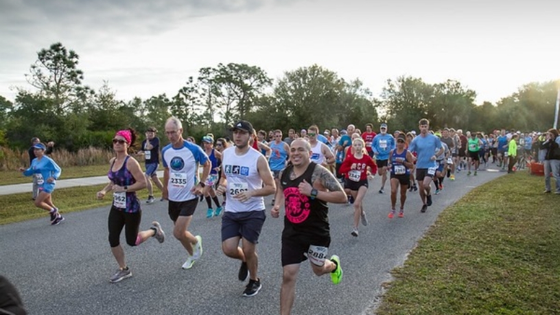 Melbourne dental team members running a race